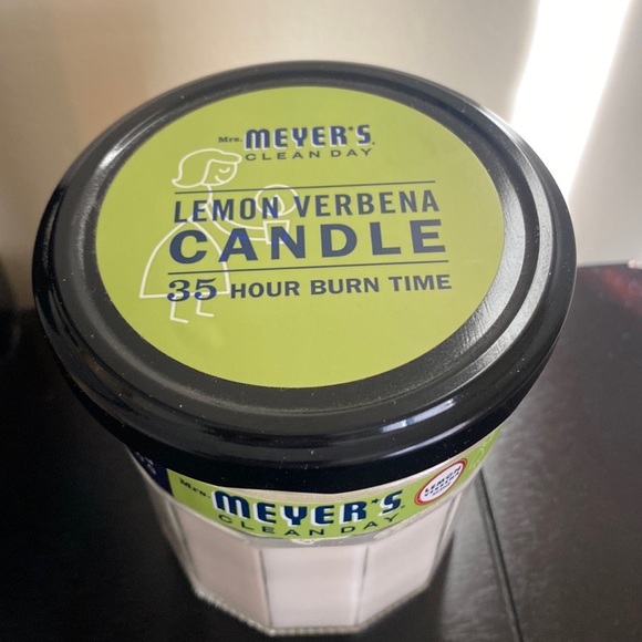 Mrs. Meyers Clean Day Candle - Picture 1 of 4